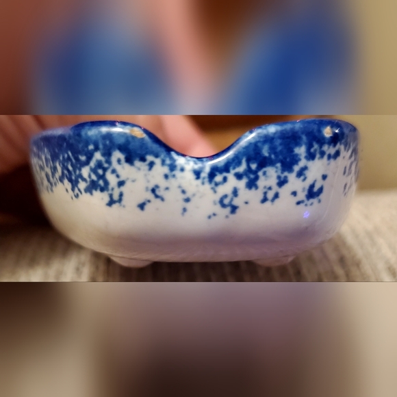✨️Vintage Henriot Quimper Signed Oval Shaped Hand Painted Trinket Dish - Picture 8 of 11